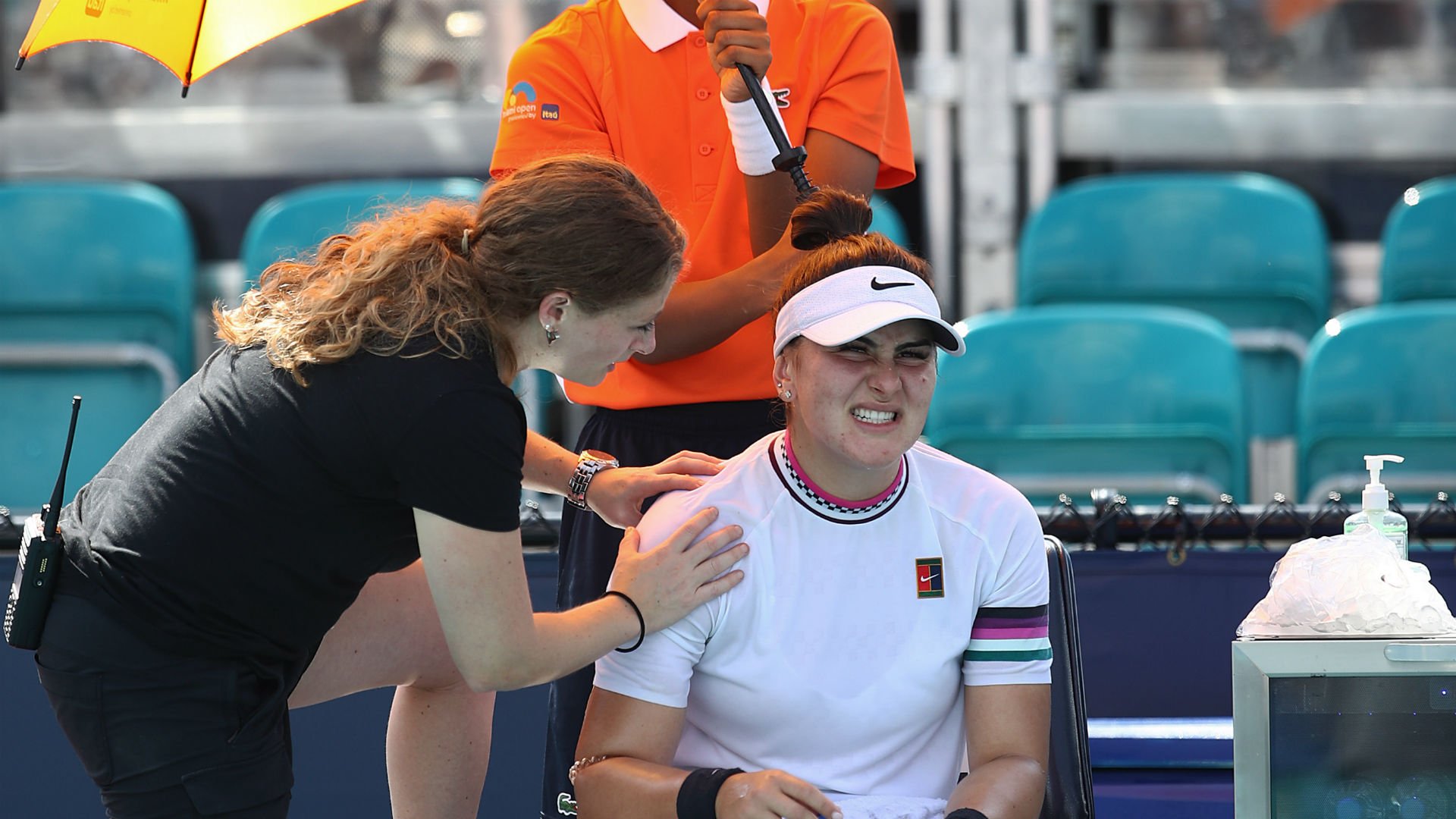 Bianca Andreescu Shoulder Injury 2019 Miami Open